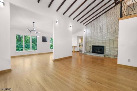 1204 Johnston Drive Watchung NJ 07069