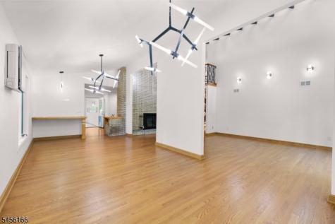 1204 Johnston Drive Watchung NJ 07069