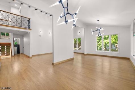 1204 Johnston Drive Watchung NJ 07069