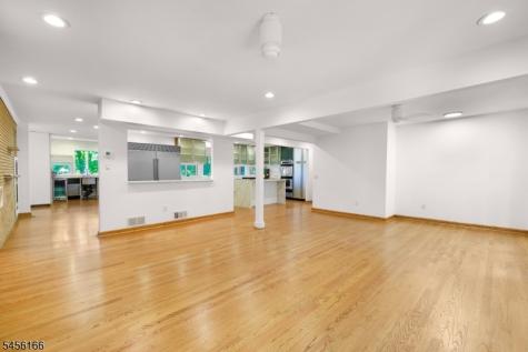 1204 Johnston Drive Watchung NJ 07069