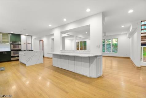1204 Johnston Drive Watchung NJ 07069