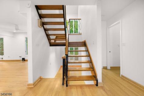 1204 Johnston Drive Watchung NJ 07069