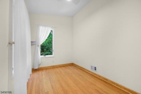 1204 Johnston Drive Watchung NJ 07069