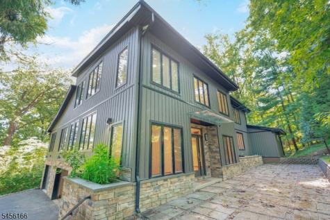 1204 Johnston Drive Watchung NJ 07069