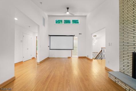 1204 Johnston Drive Watchung NJ 07069