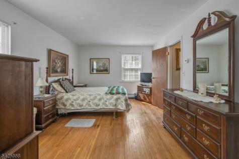 24 Camelot Drive Mount Olive NJ 07828