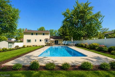 9 Braddock Street East Brunswick NJ 08816