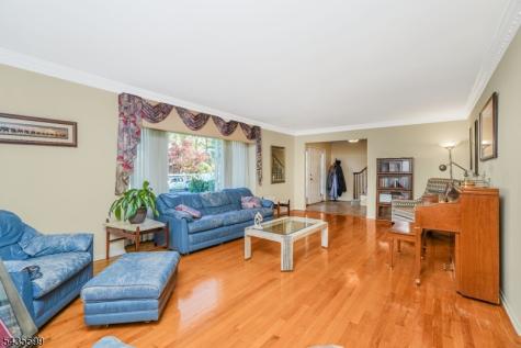9 Braddock Street East Brunswick NJ 08816