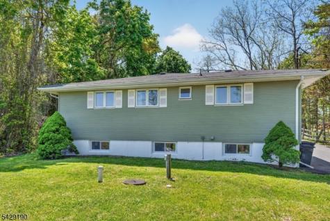 886 Old Chester Gladstone Chester NJ 07931