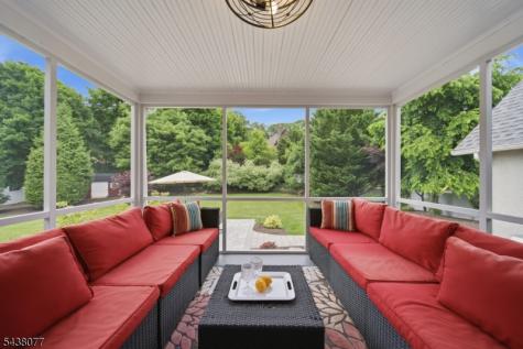50 2ND Street Park Ridge NJ 07656