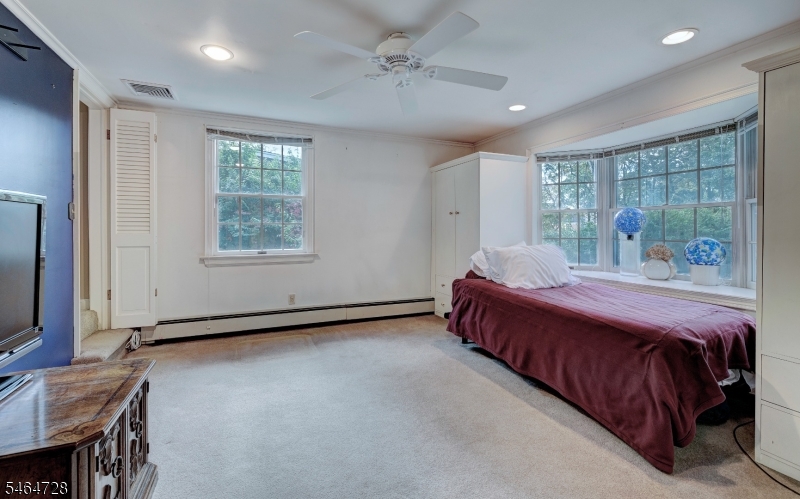 52 Crescent Road Livingston NJ 07039