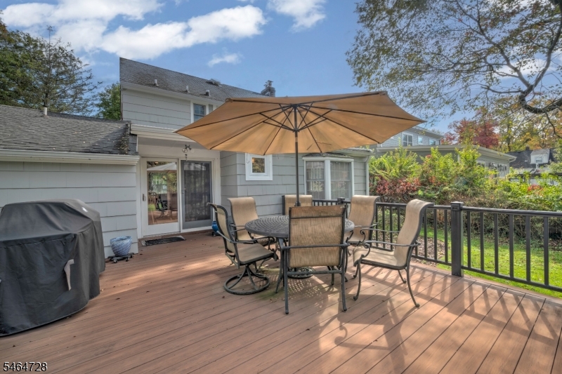 52 Crescent Road Livingston NJ 07039