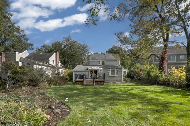 52 Crescent Road Livingston NJ 07039
