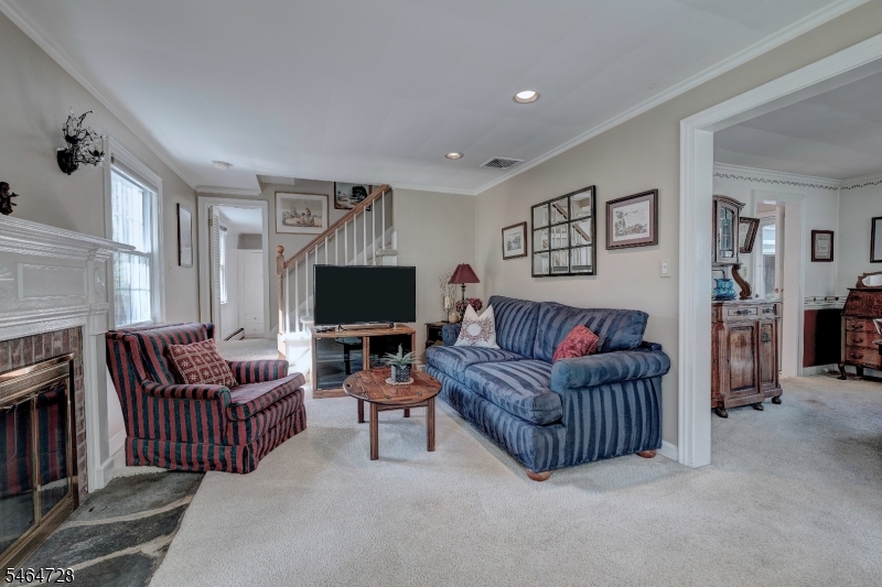 52 Crescent Road Livingston NJ 07039