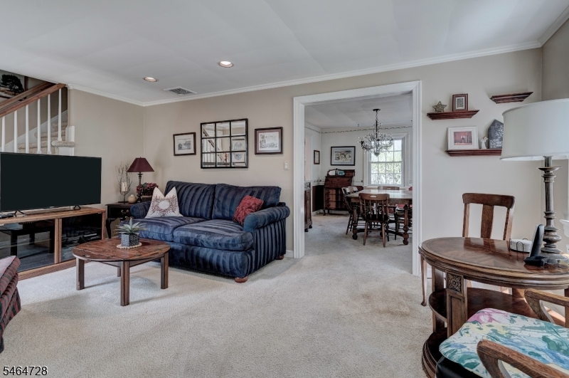 52 Crescent Road Livingston NJ 07039