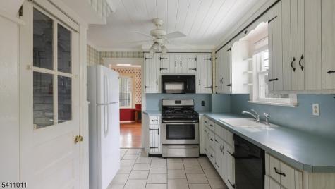 215 Fairfield Avenue Middlesex NJ 08846
