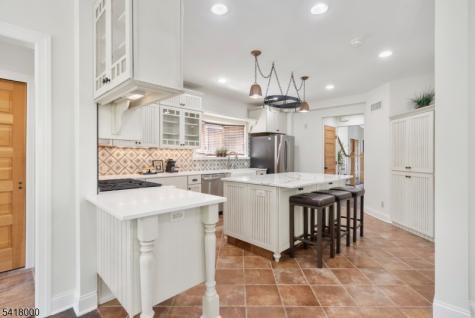 13 Glenview Road North Caldwell NJ 07006