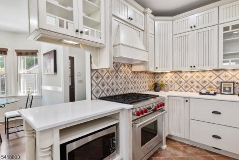13 Glenview Road North Caldwell NJ 07006