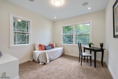 13 Glenview Road North Caldwell NJ 07006