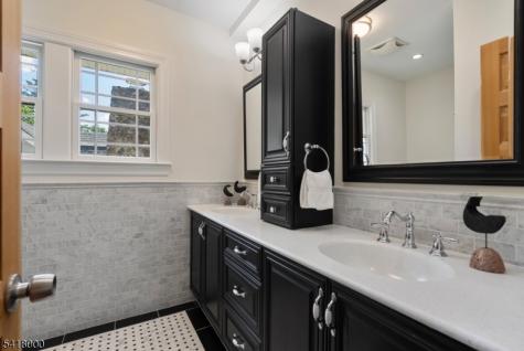 13 Glenview Road North Caldwell NJ 07006
