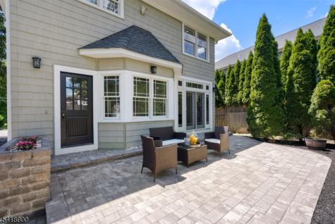 13 Glenview Road North Caldwell NJ 07006