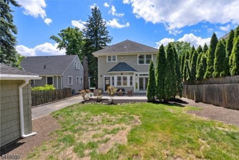 13 Glenview Road North Caldwell NJ 07006