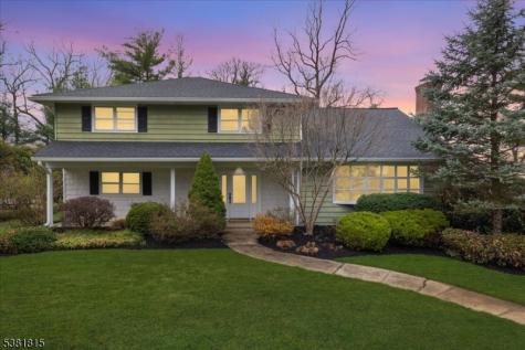 26 Crest Drive Berkeley Heights NJ 07974