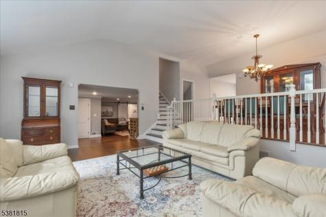 26 Crest Drive Berkeley Heights NJ 07974