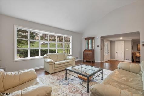 26 Crest Drive Berkeley Heights NJ 07974
