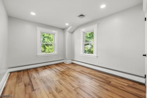 140 Walker Road West Orange NJ 07052