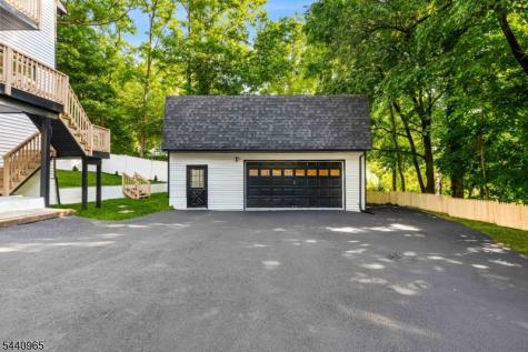 140 Walker Road West Orange NJ 07052
