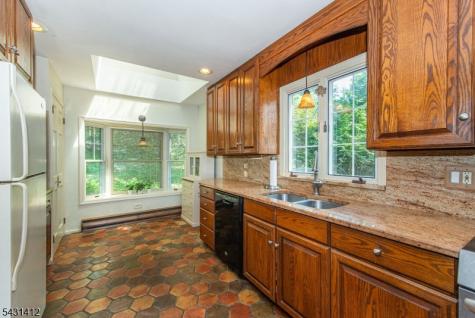 174 Pines Lake Drive E Wayne NJ 07470
