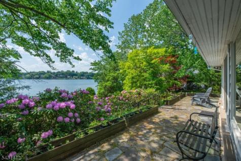 174 Pines Lake Drive E Wayne NJ 07470