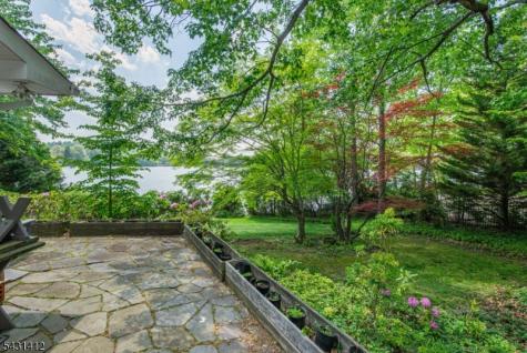 174 Pines Lake Drive E Wayne NJ 07470