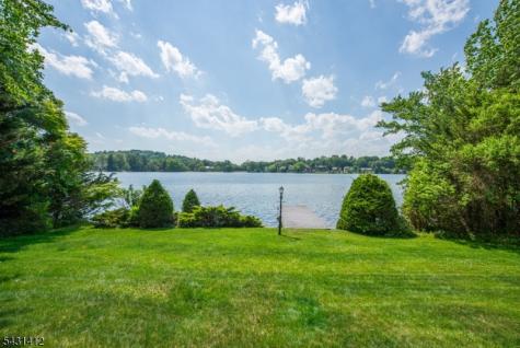 174 Pines Lake Drive E Wayne NJ 07470