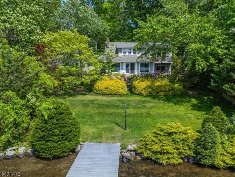 174 Pines Lake Drive E Wayne NJ 07470