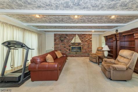 174 Pines Lake Drive E Wayne NJ 07470