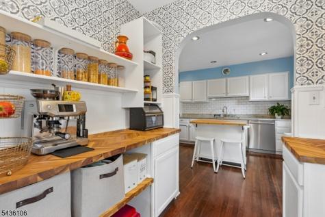 54 Mountain Avenue Bloomfield NJ 07003