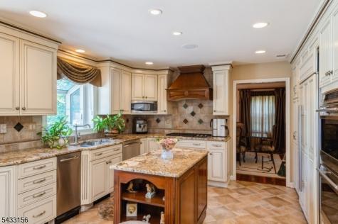 200 Raritan Lane Readington NJ 08889