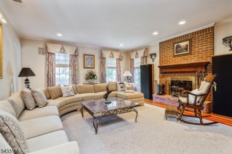 200 Raritan Lane Readington NJ 08889