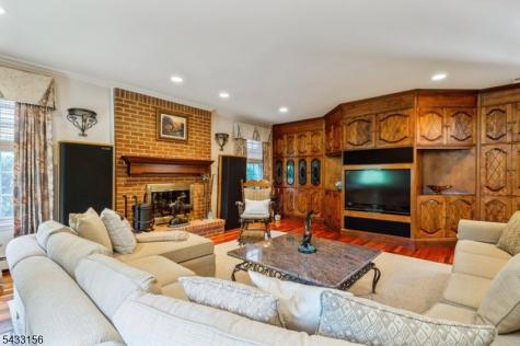 200 Raritan Lane Readington NJ 08889