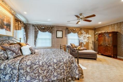 200 Raritan Lane Readington NJ 08889