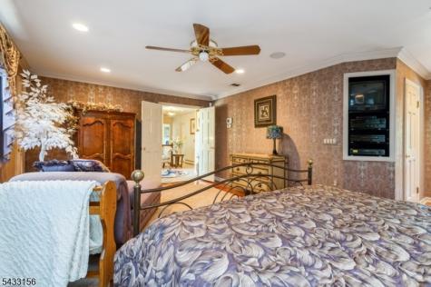 200 Raritan Lane Readington NJ 08889