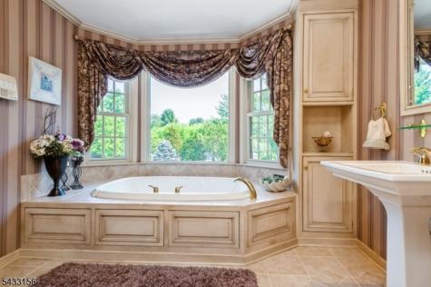 200 Raritan Lane Readington NJ 08889
