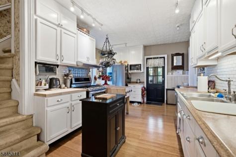 327 Willow Grove Street Hackettstown NJ 07840