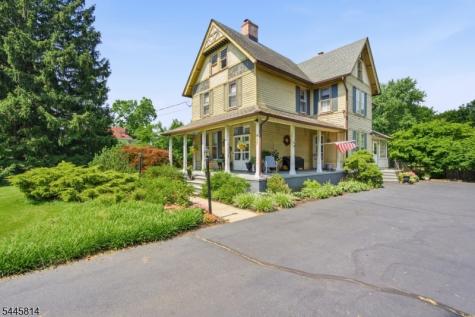 327 Willow Grove Street Hackettstown NJ 07840