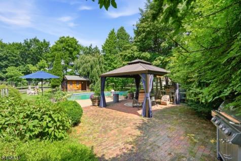 327 Willow Grove Street Hackettstown NJ 07840