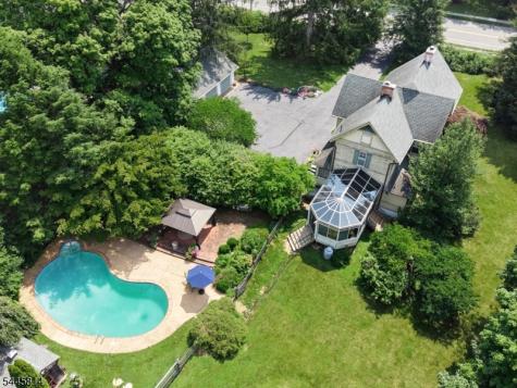327 Willow Grove Street Hackettstown NJ 07840