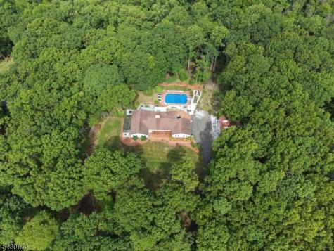 94 Gaisler Road Blairstown NJ 07825