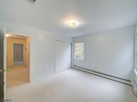 8 Kerry Place Mount Olive NJ 07836